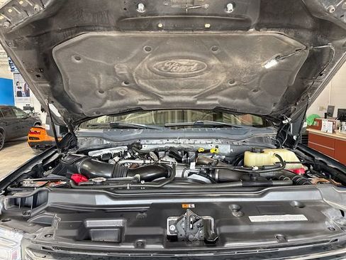 Used 2019 Ford F250 Limited w/ FX4 Off-Road Package image 32