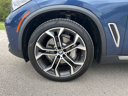 Used 2022 BMW X5 xDrive40i w/ Premium Package image 54