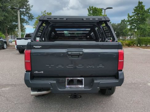 Certified 2025 Toyota Tacoma SR5 AWD/4WD image 5