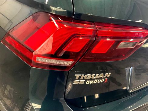 Used 2019 Volkswagen Tiguan SE w/ Panoramic Sunroof Package image 29