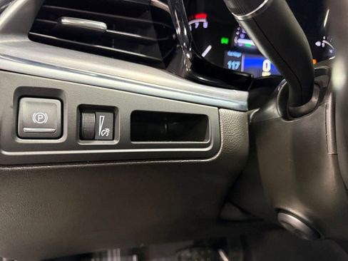 Used 2019 Cadillac XT5 Luxury w/ Trailering Package AWD/4WD image 36