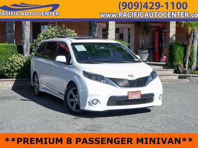 Used 2016 Toyota Sienna SE