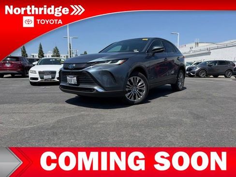 Used 2022 Toyota Venza Limited AWD/4WD image 2