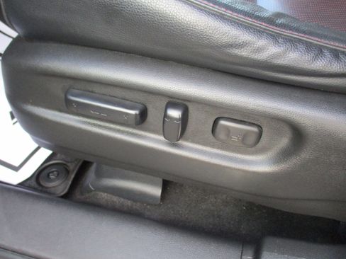 Certified 2020 Honda Ridgeline Black Edition image 17