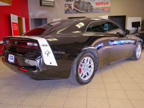 Used 2025 Dodge Charger R/T w/ Quick Order Package 25M R/T image 6
