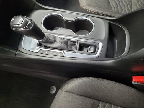 Used 2018 Chevrolet Equinox LT image 26