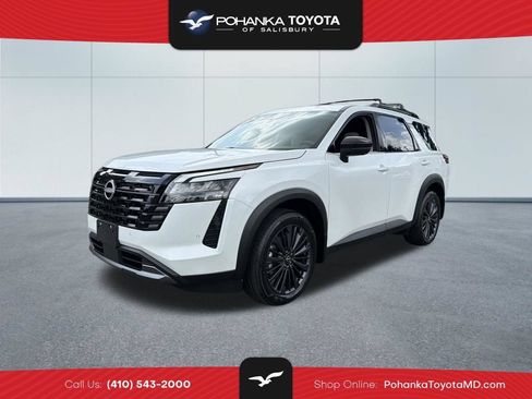Used 2026 Nissan Pathfinder SL w/ SL Premium Package AWD/4WD image 1