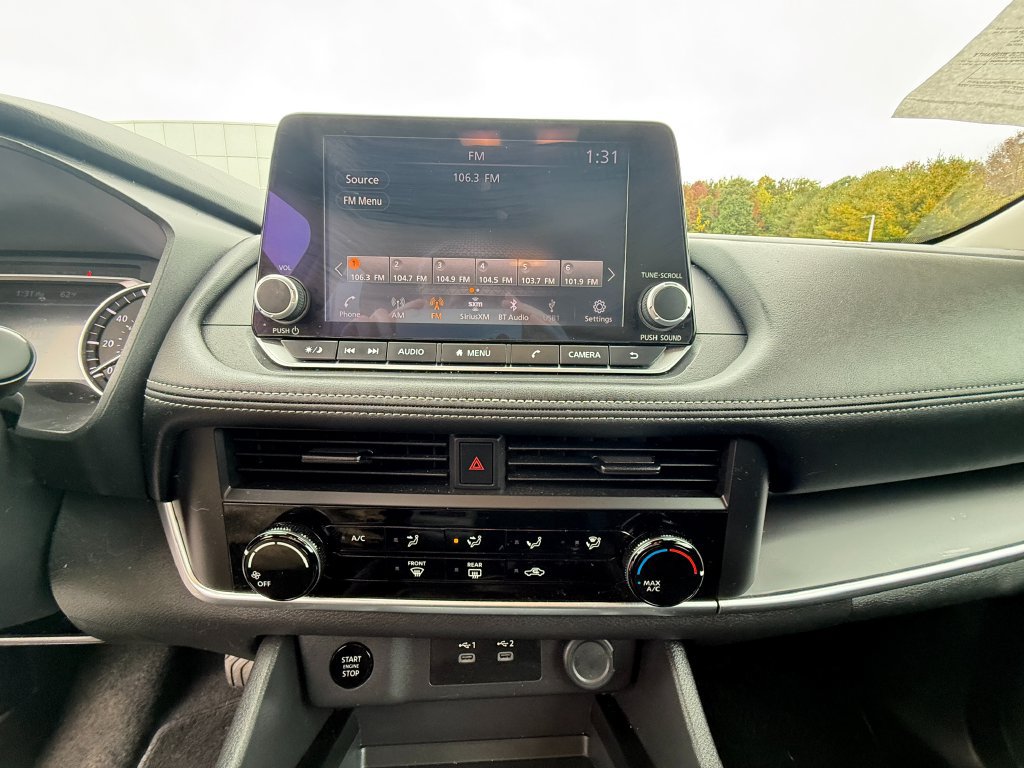 Used 2025 Nissan Rogue S AWD/4WD image 9