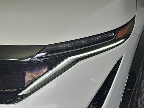 Used 2024 Nissan Ariya FWD image 29