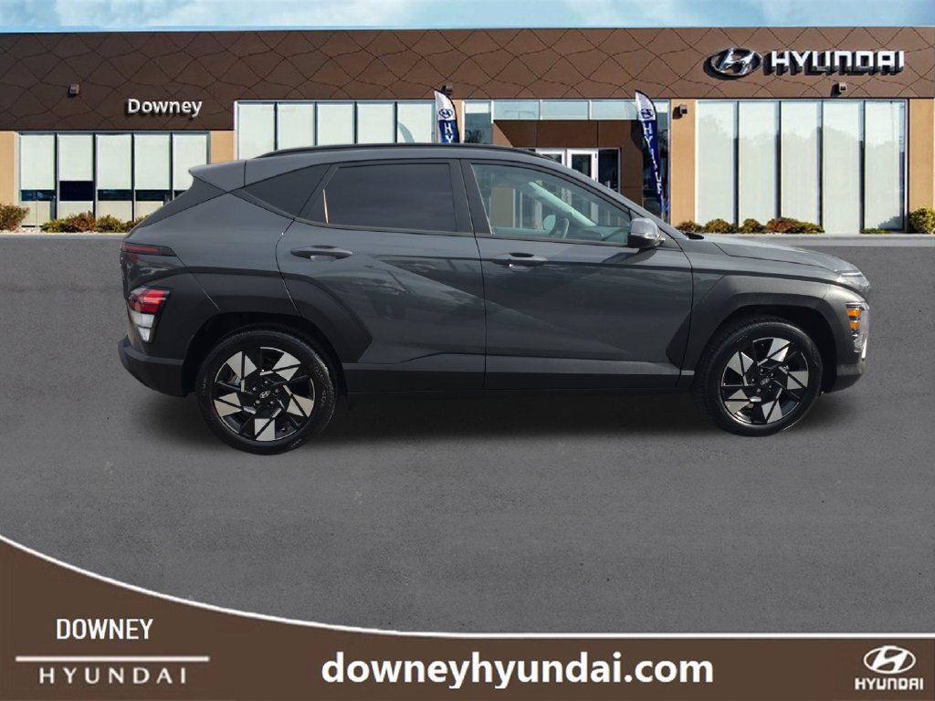 Used 2025 Hyundai Kona SEL FWD image 6