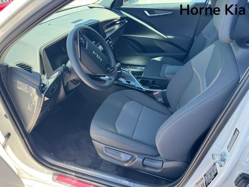 New 2026 Kia Niro LX FWD image 9