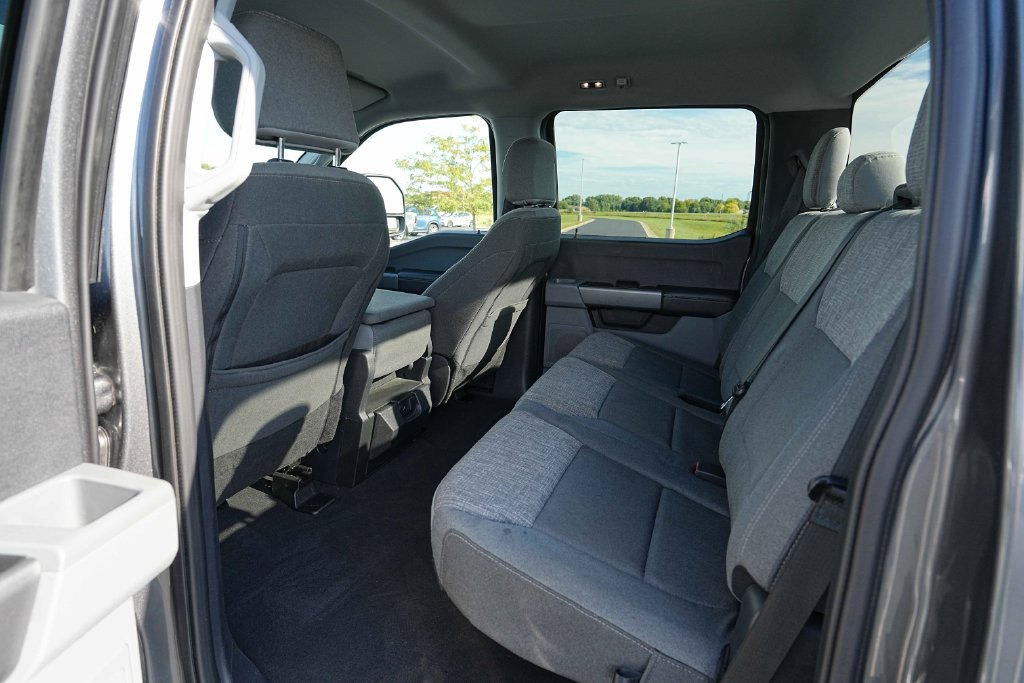 Used 2025 Ford F250 XLT AWD/4WD image 19