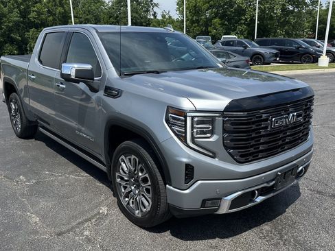 Used 2025 GMC Sierra 1500 Denali Ultimate AWD/4WD image 2