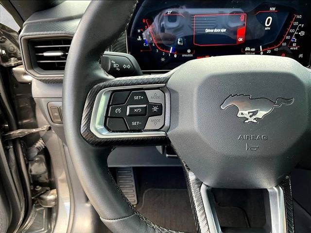 Used 2025 Ford Mustang Coupe RWD image 19