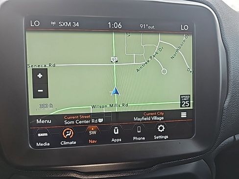 Certified 2022 Jeep Renegade Latitude image 31