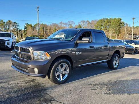 Used 2016 RAM 1500 Express image 3