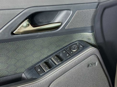 Used 2024 Lexus GX 550 image 19