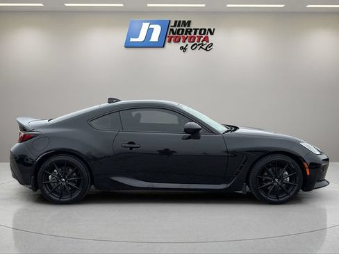 Used 2024 Toyota GR86 Premium RWD image 4