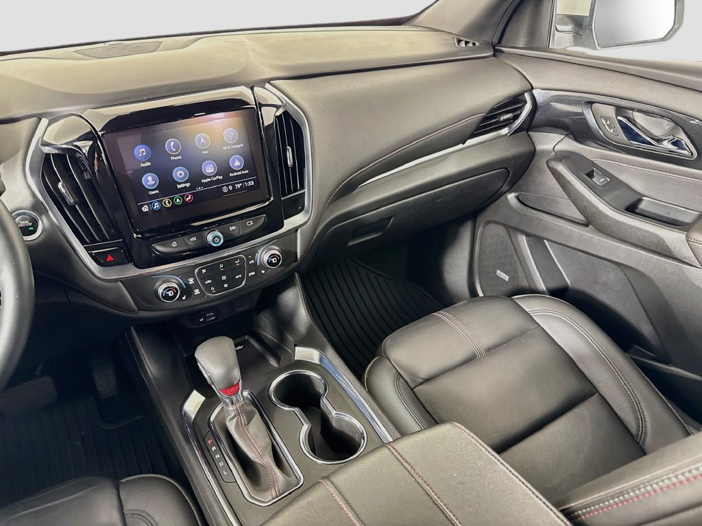 Used 2023 Chevrolet Traverse RS FWD image 23