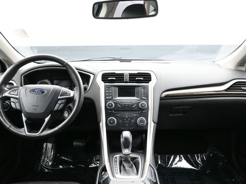 Used 2014 Ford Fusion SE w/ Equipment Group 202A image 19