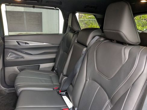 Used 2025 INFINITI QX60 Luxe w/ Black Edition image 25