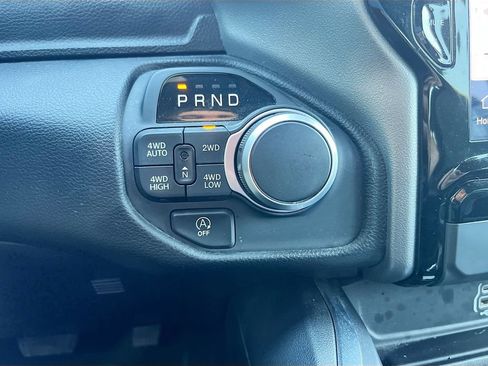 Used 2025 RAM 1500 Big Horn AWD/4WD image 17