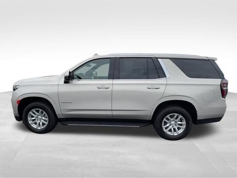 Certified 2024 Chevrolet Tahoe LT w/ Luxury Package AWD/4WD image 3