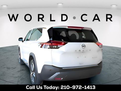 Used 2023 Nissan Rogue SL w/ SL Premium Package image 5