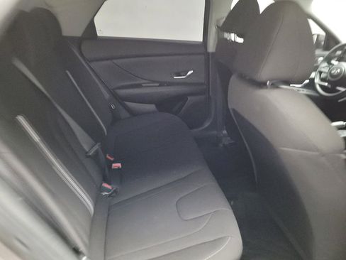 Used 2023 Hyundai Elantra SEL w/ Cargo Package image 19