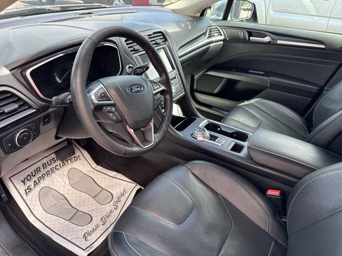 Used 2020 Ford Fusion Titanium image 17