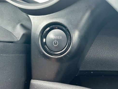 Used 2025 Toyota Sienna XSE w/ XSE Premium Package image 34