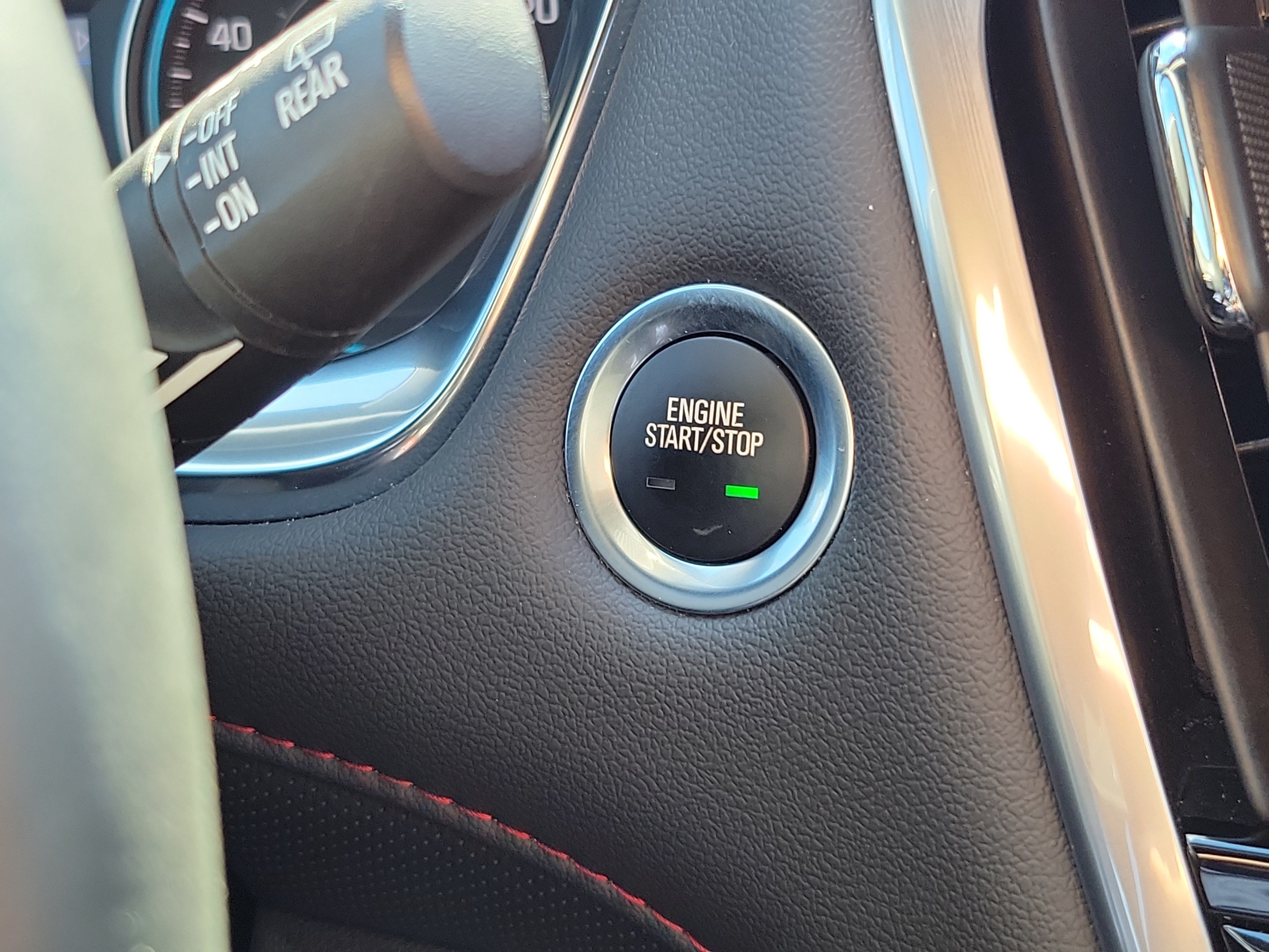 Used 2023 Chevrolet Traverse RS FWD image 26