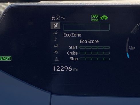 Used 2026 Toyota Prius Plug-In Hybrid image 8