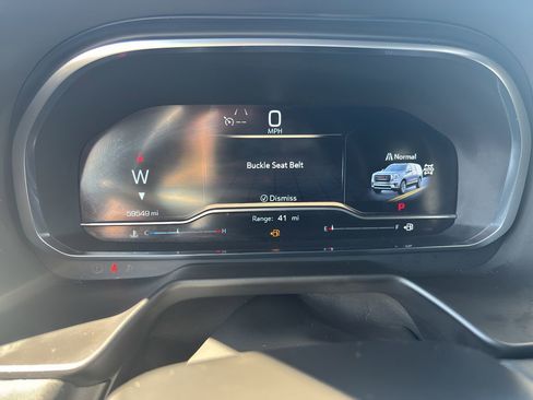 Used 2024 GMC Yukon SLT image 23