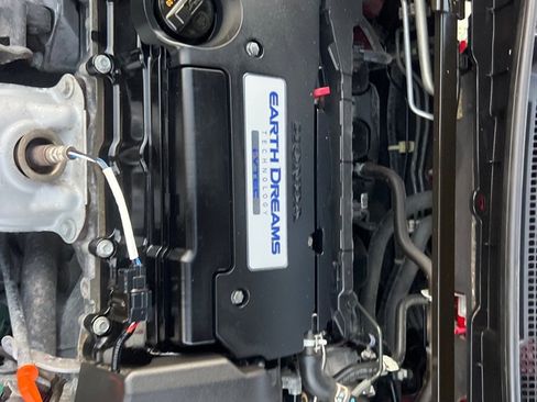 Used 2016 Honda Accord Sport image 42