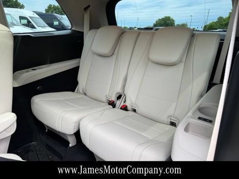 Certified 2026 Mercedes-Benz GLS 450 4MATIC image 24