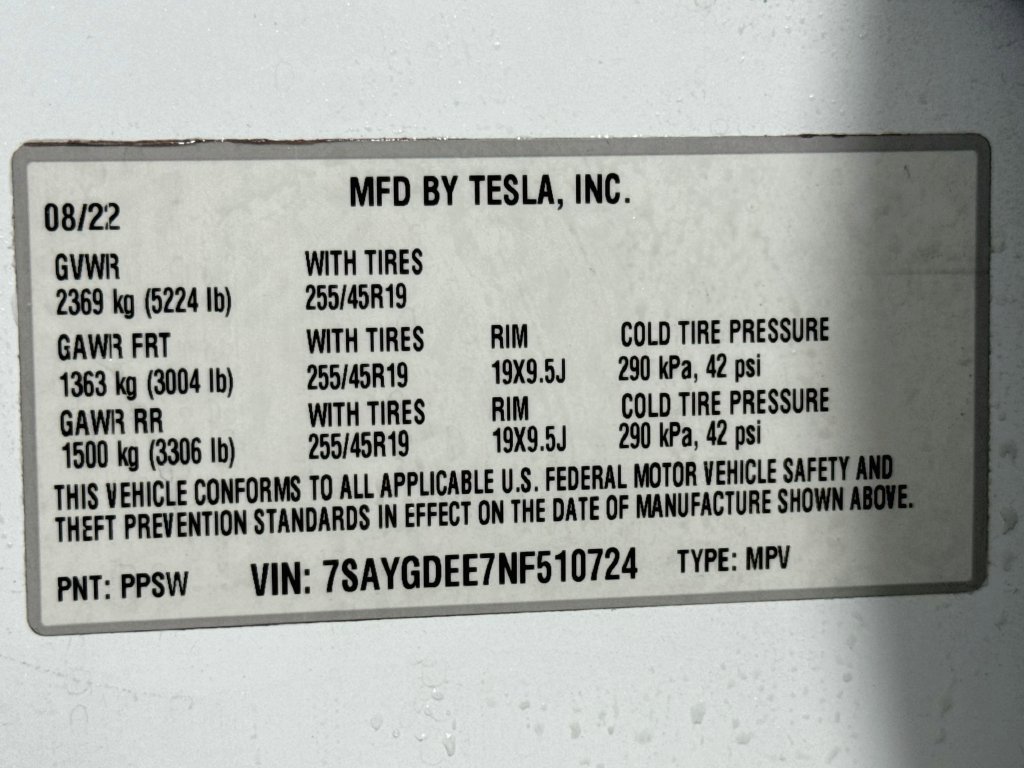 Used 2022 Tesla Model Y Long Range AWD/4WD image 27