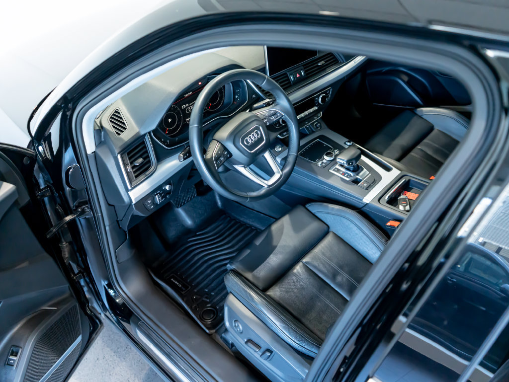 Used 2018 Audi Q5 Prestige w/ Prestige Package AWD/4WD image 4
