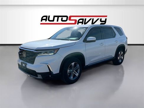 Used 2024 Honda Pilot EX-L image 3