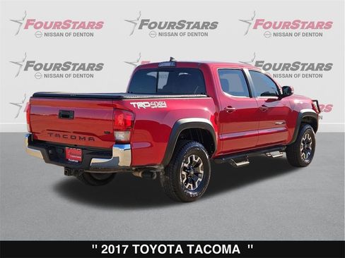 Used 2017 Toyota Tacoma TRD Off-Road image 4