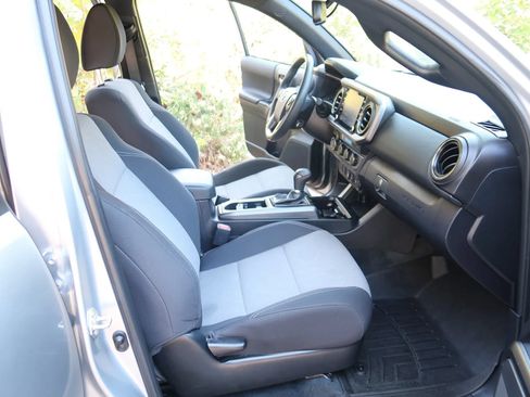 Used 2023 Toyota Tacoma TRD Off-Road w/ Black Out Package (TMS) AWD/4WD image 18