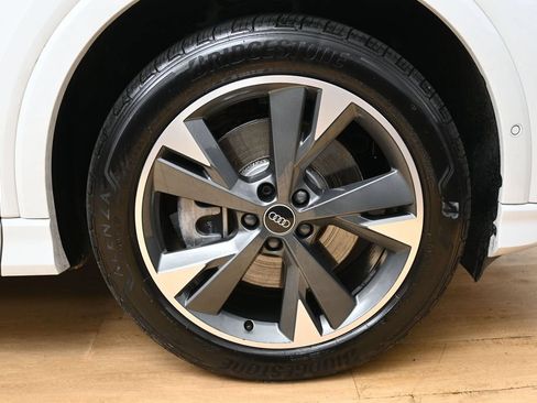Used 2023 Audi Q4 e-tron Prestige AWD/4WD image 13