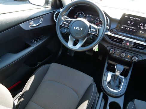 Certified 2024 Kia Forte LXS w/ LXS Technology Package image 9