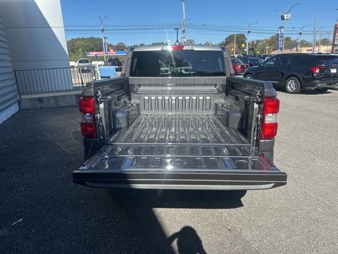 New 2025 Ford Maverick XL image 28