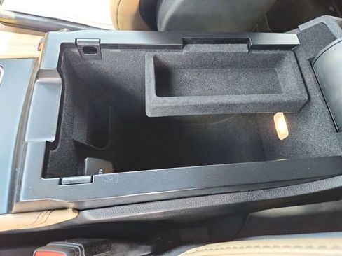 Used 2023 Lincoln Corsair Reserve w/ Equipment Group 201A image 21