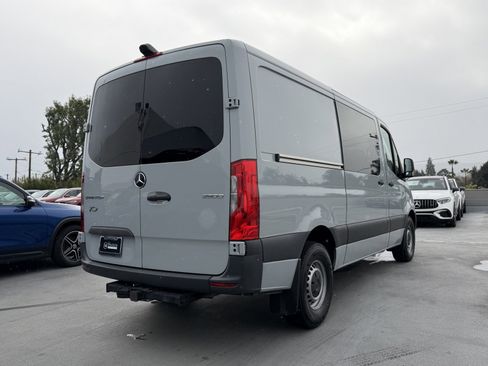 Used 2024 Mercedes-Benz Sprinter 2500 image 10