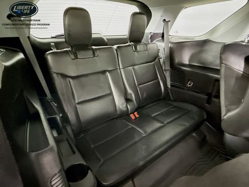 Certified 2022 Ford Explorer XLT w/ Equipment Group 202A image 27