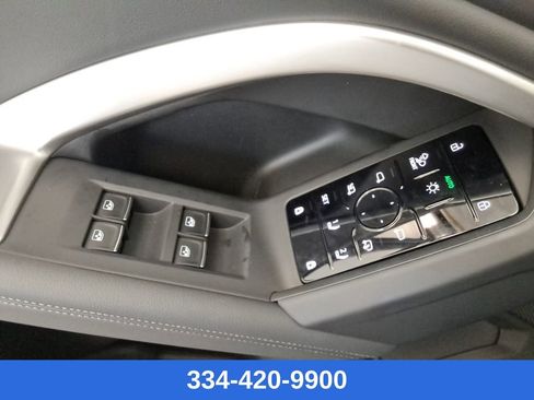 New 2025 Audi Q5 2.0T Premium Plus w/ Premium Plus image 18