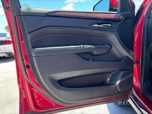 Used 2016 Cadillac SRX Luxury w/ Driver Awareness Package AWD/4WD image 27