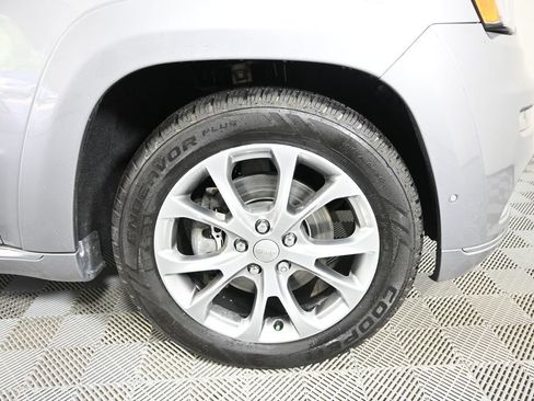 Used 2021 Jeep Grand Cherokee Summit AWD/4WD image 11
